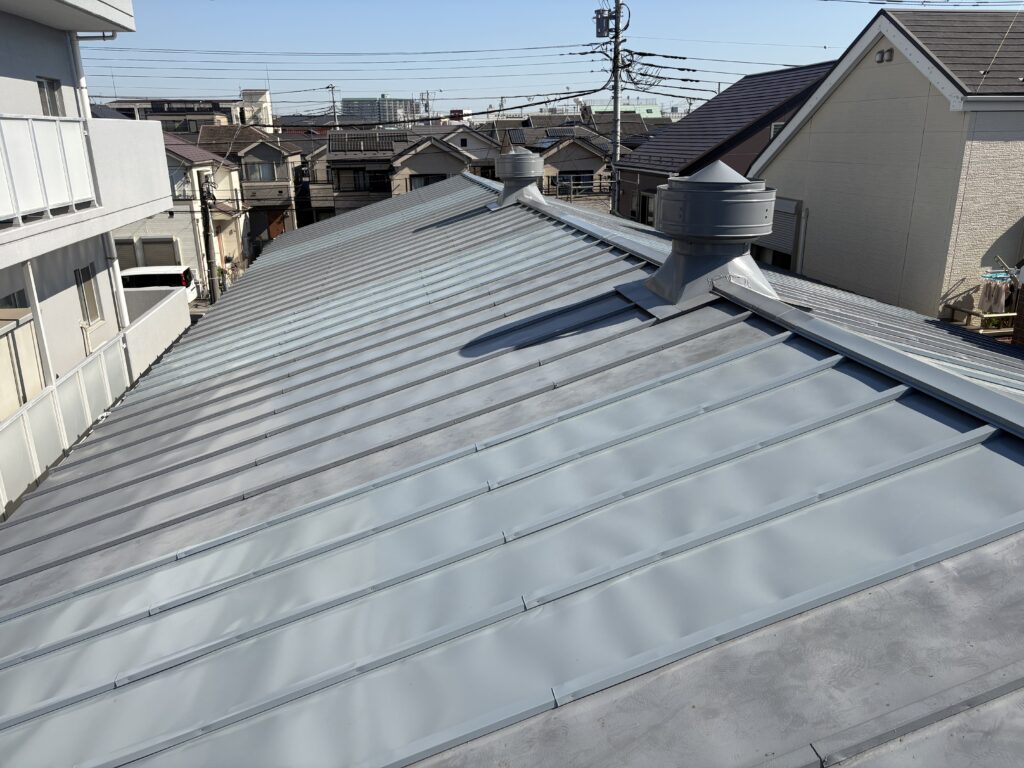 東京都足立区大谷田倉庫屋根張り替え工事 現場写真 05